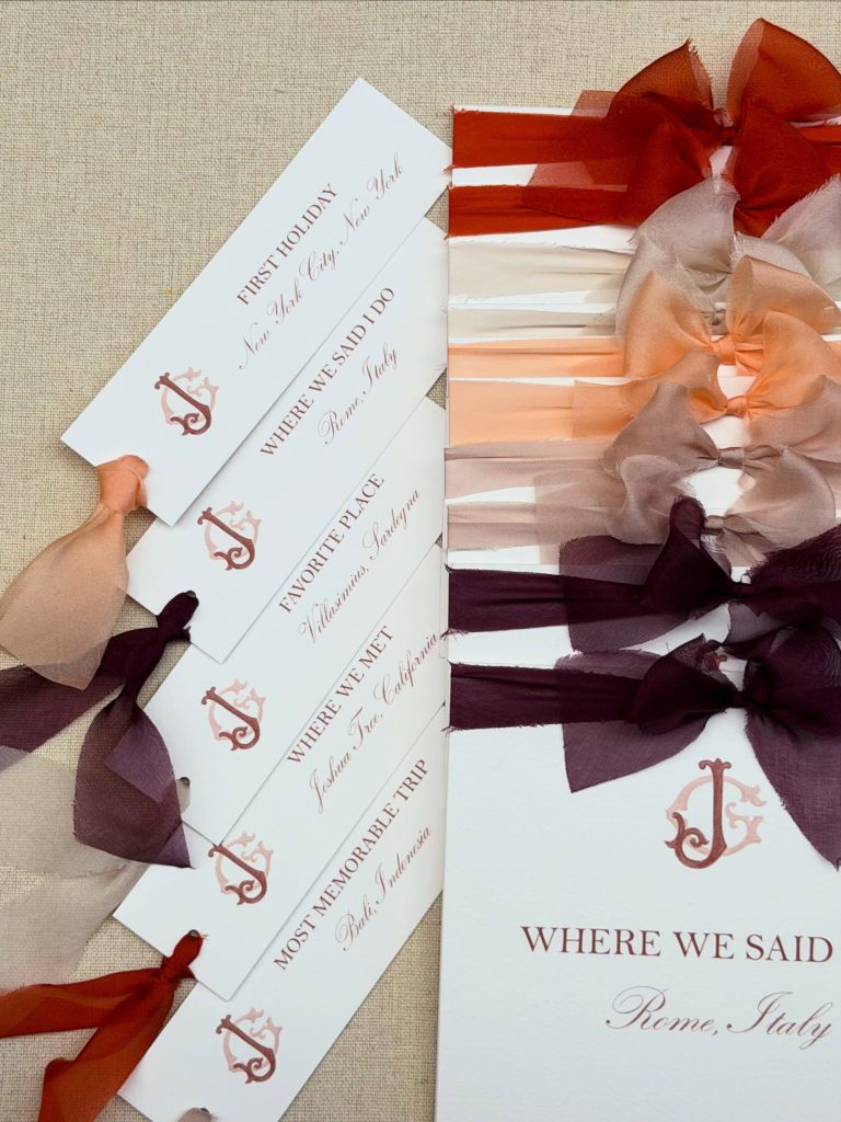 Stationery matrimonio autunnale Greta & Jo – carta opaca, nastri in seta, embossing e acquerello terracotta – Cerrone Nozze